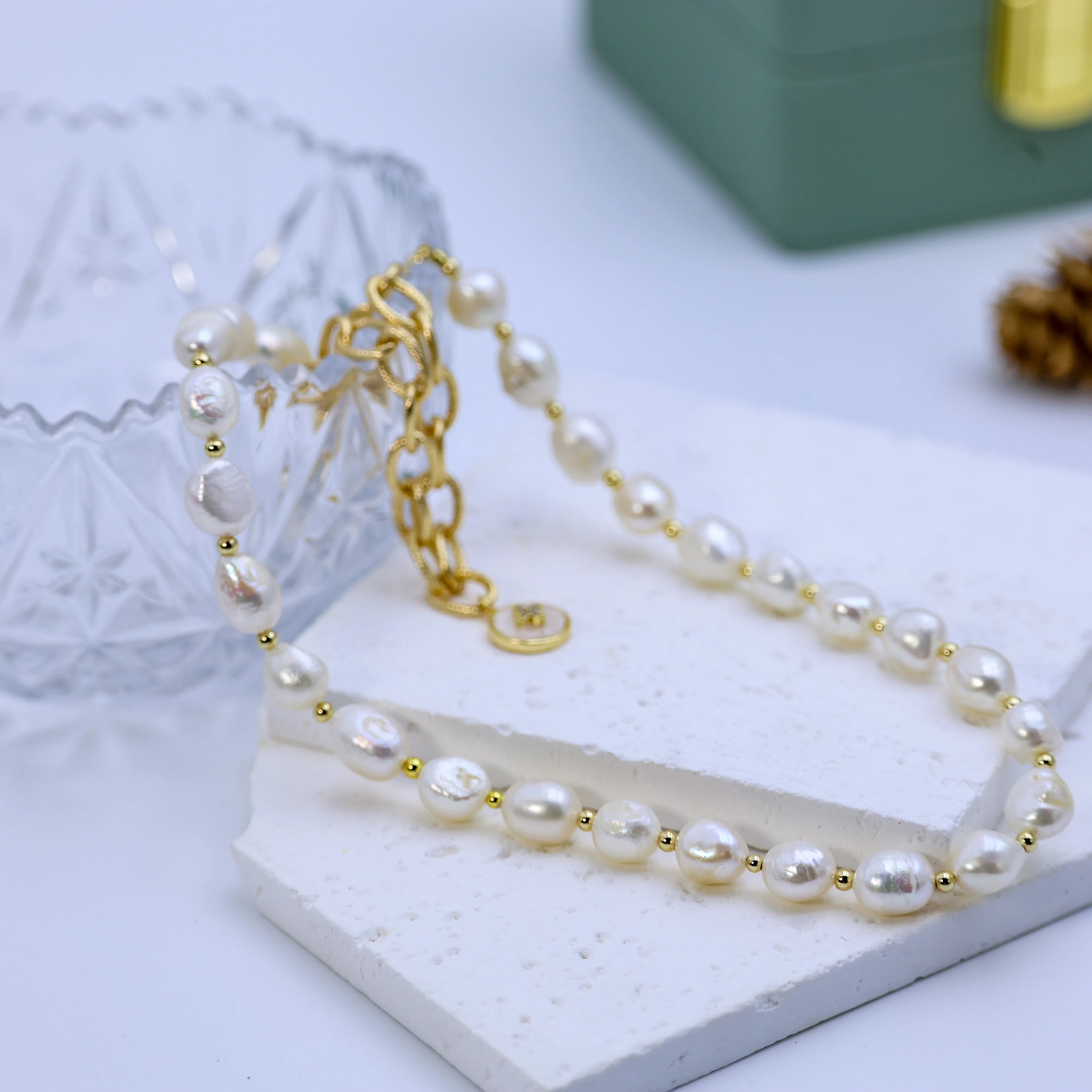 DIY Fashion Design 18K Gold Plated big Size 9-10mm White Freshwater Pearl Choker Necklace Classic Style for Gift