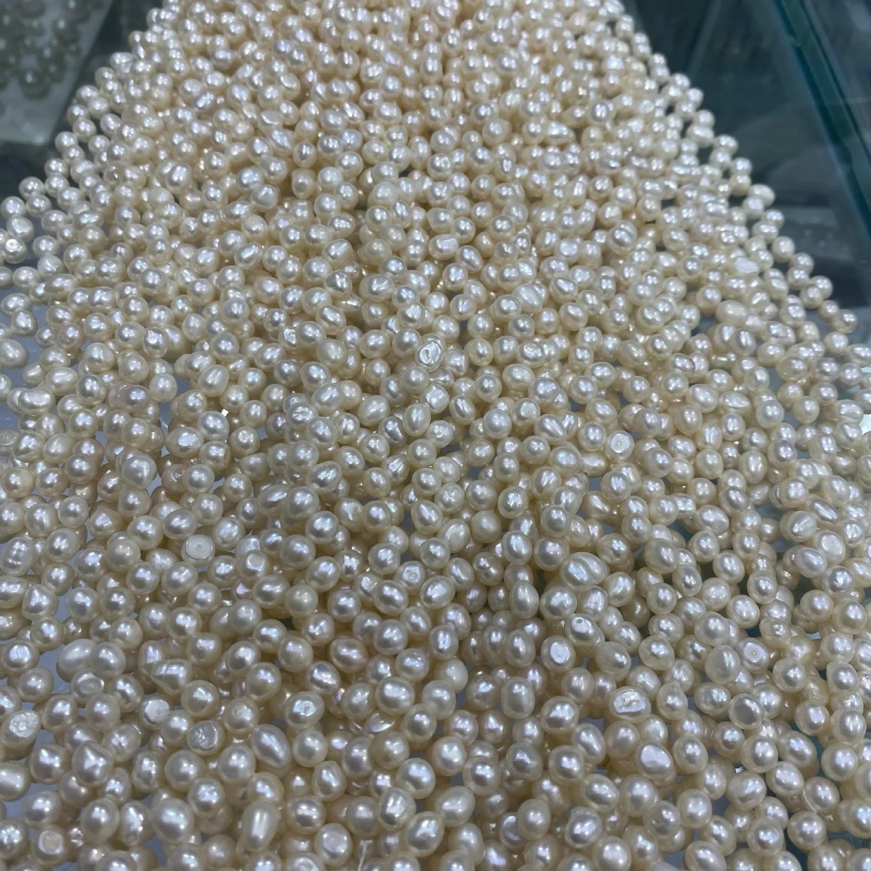 Natural Freshwater Pearls5-5.5mm Nearly round Fashion DIY jewelry design using pearls Baroque pearls