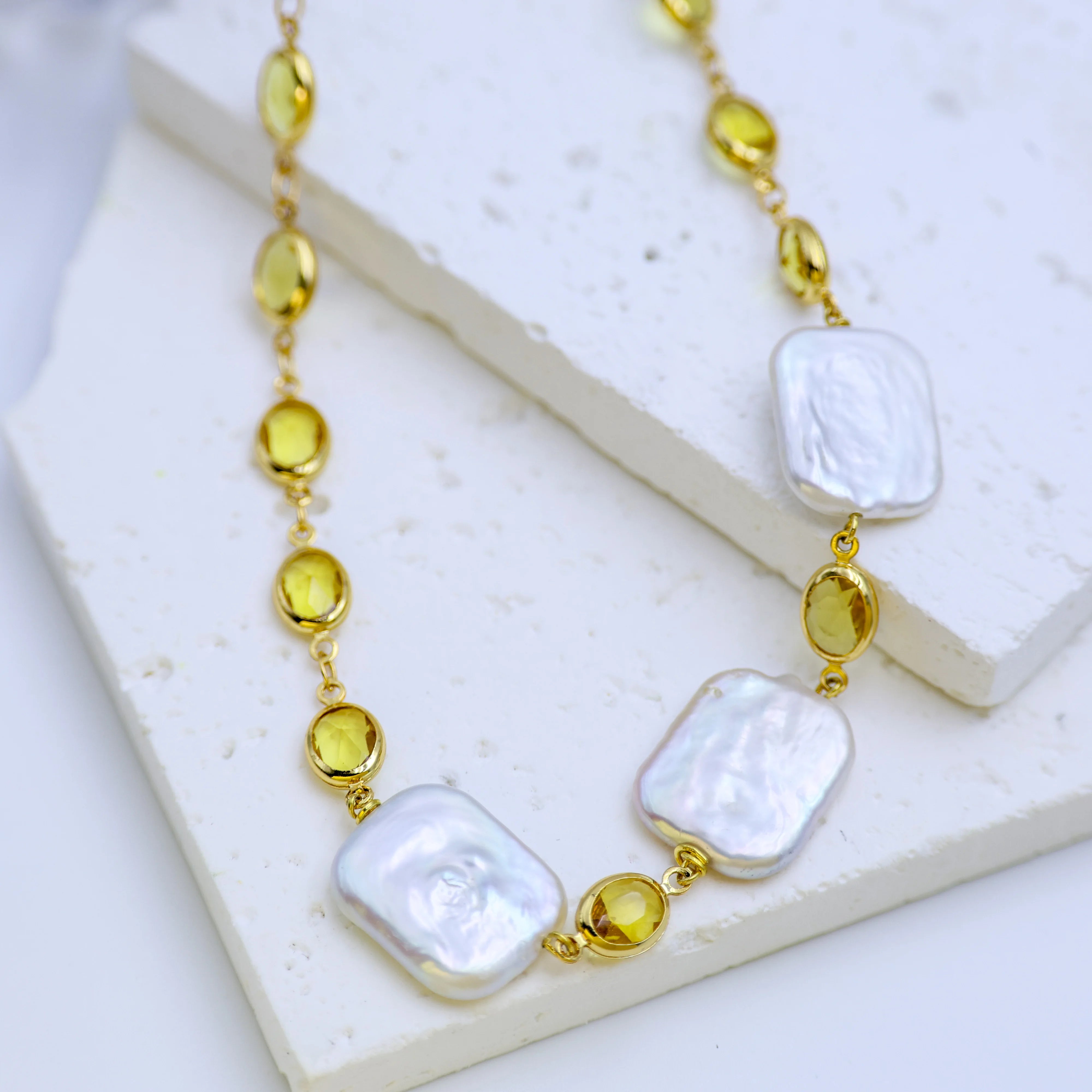 DIY Design Baroque Freshwater White Pearl 18K Gold Pendant Necklace Trendy Collarbone Necklaces for Women for Weddings Parties