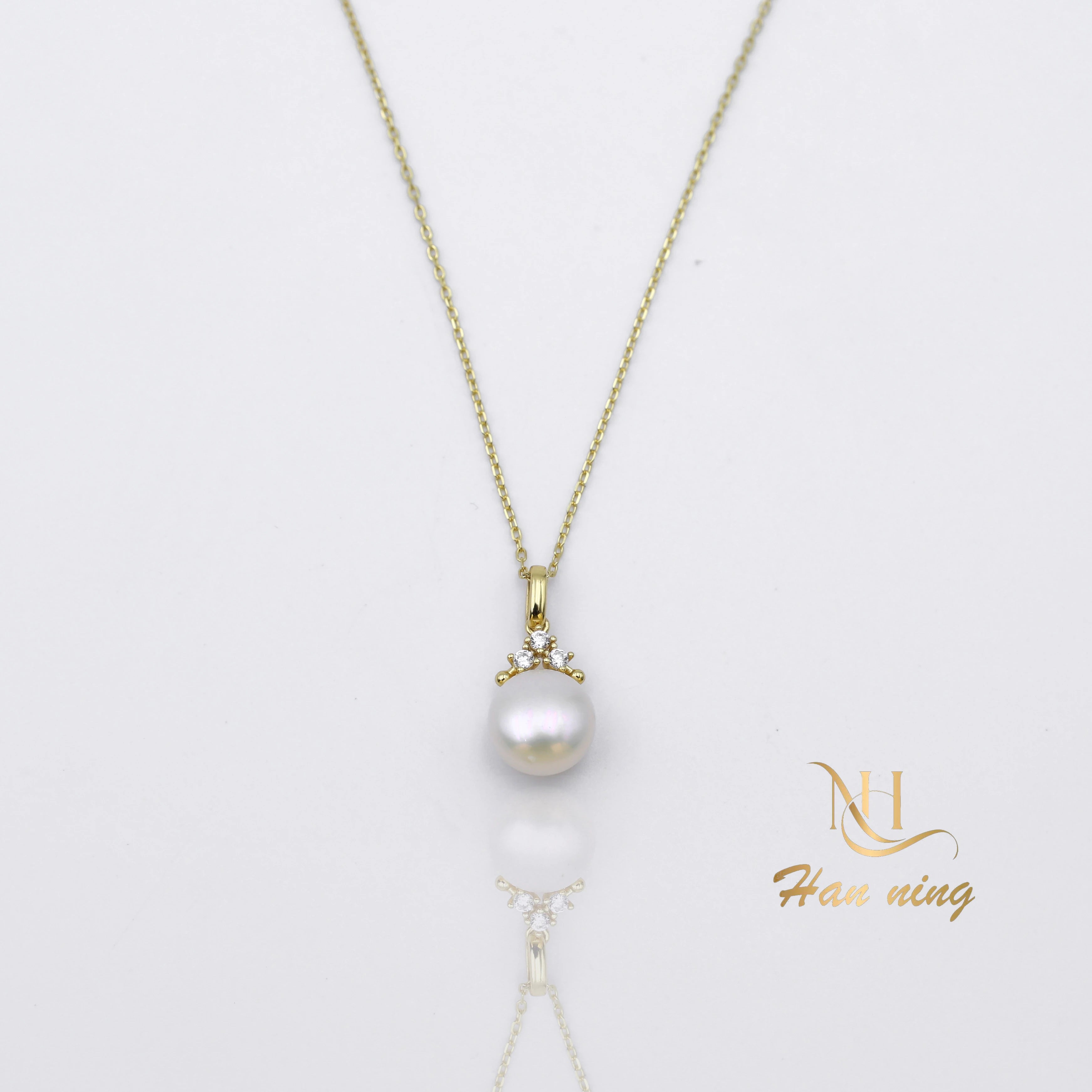 Luxury Gold-Plated 925 Sterling Silver Pendant Necklace with Pearls and Zirconia Cute Choker Necklaces for Women Gift