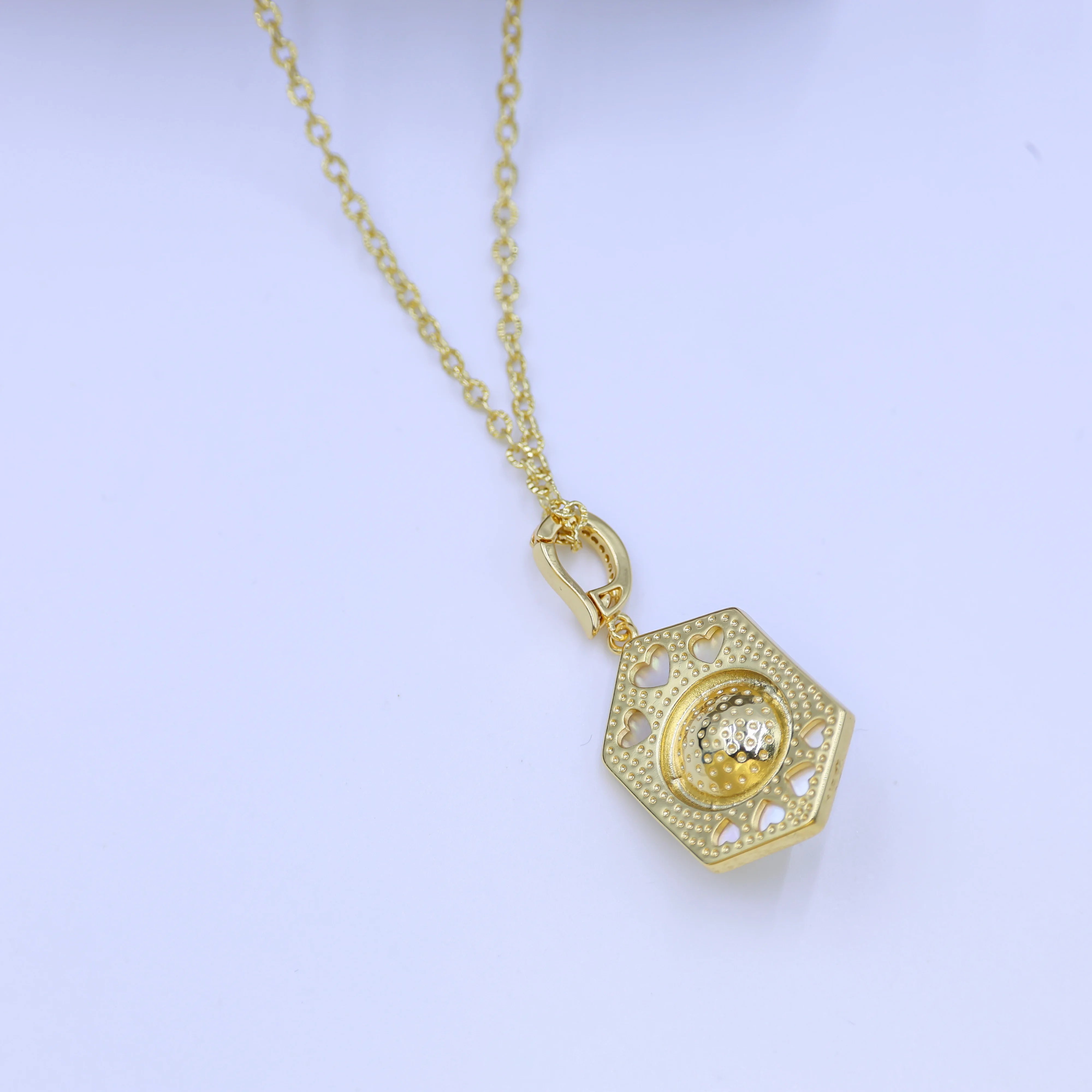 Hot Selling 18K gold-plated Necklace Geometric Pearl Pendant Freshwater Natural Pearl Jewelry Stylish Unisex Chains Parties
