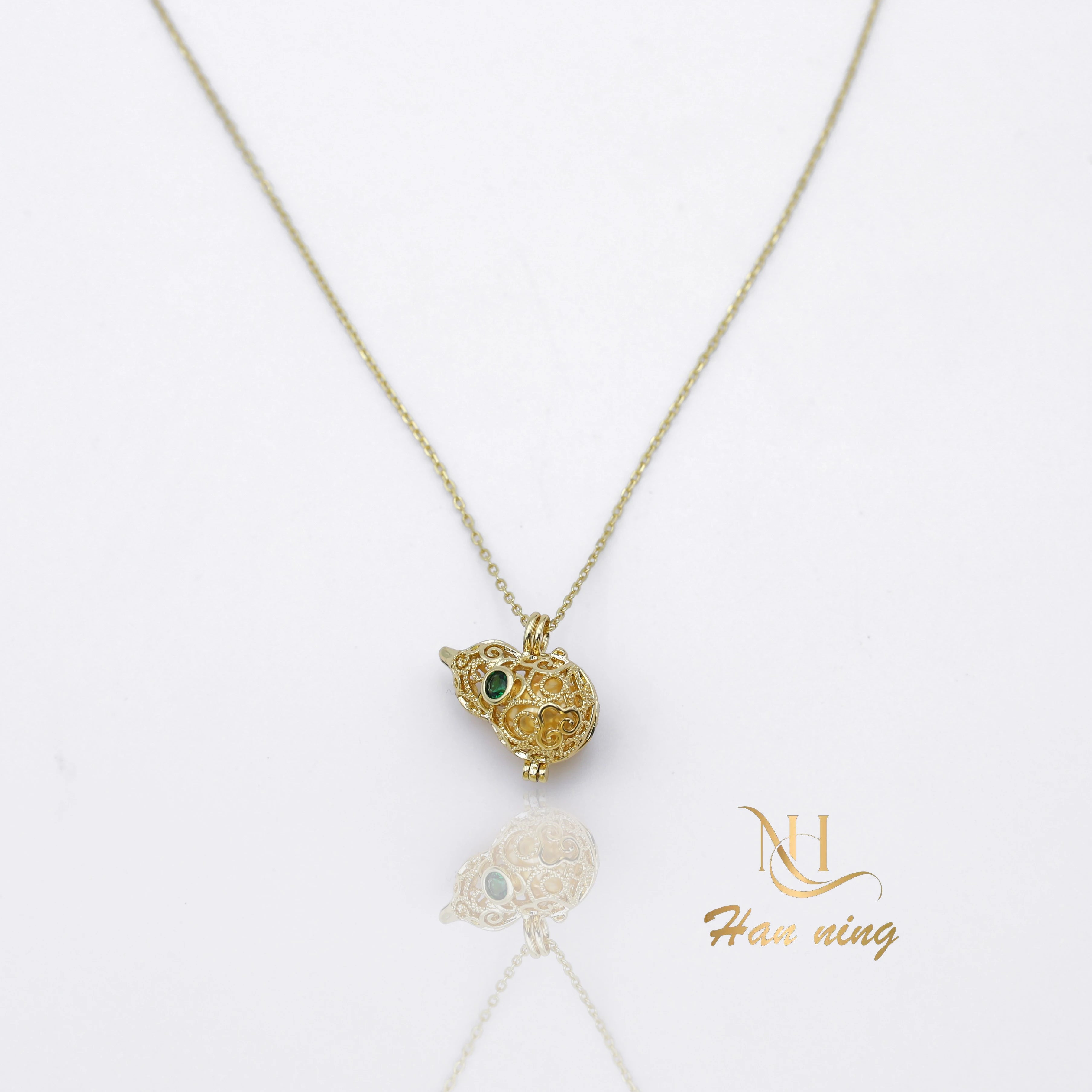 DIY fashion design 18K gold-plated freshwater natural pearl pendant necklace, suitable for women's luxurious matching