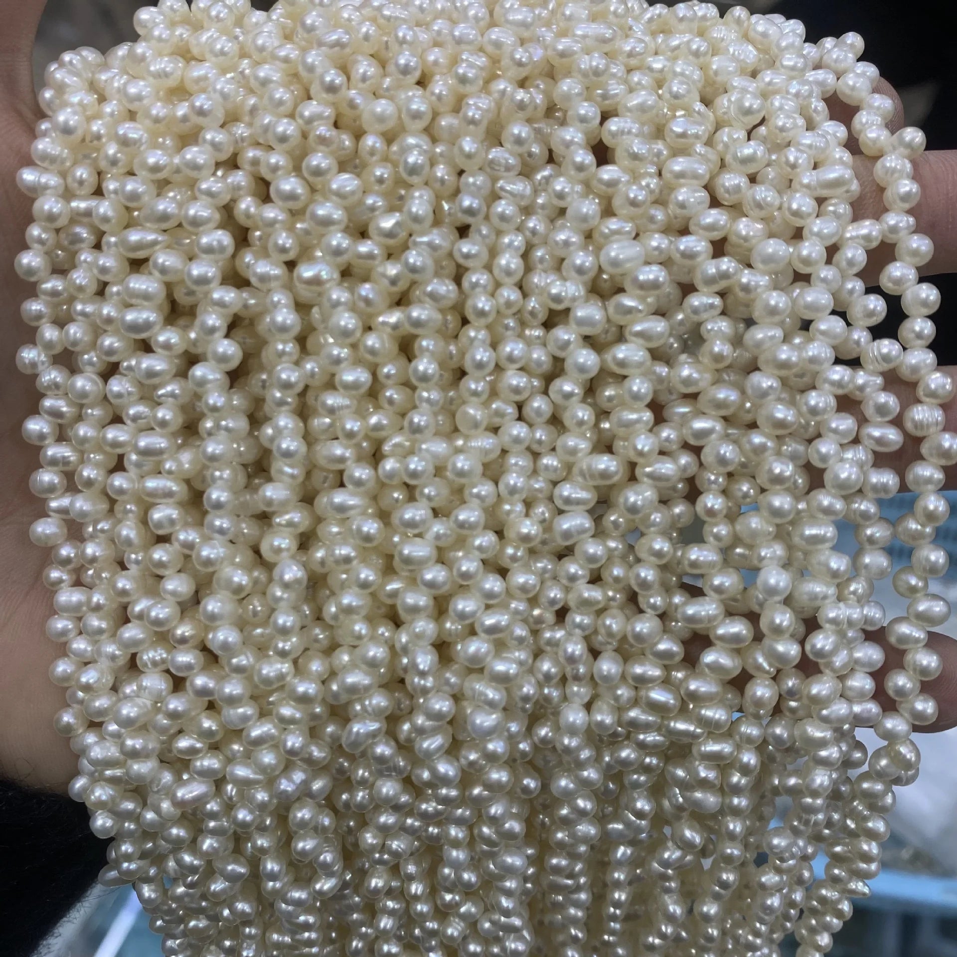 5A Natural White Freshwater Pearls pearls 3-3.5mm Strong Light Grain-Free Spot-Free DIY Fashion Jewelry Design Accessories Pearl
