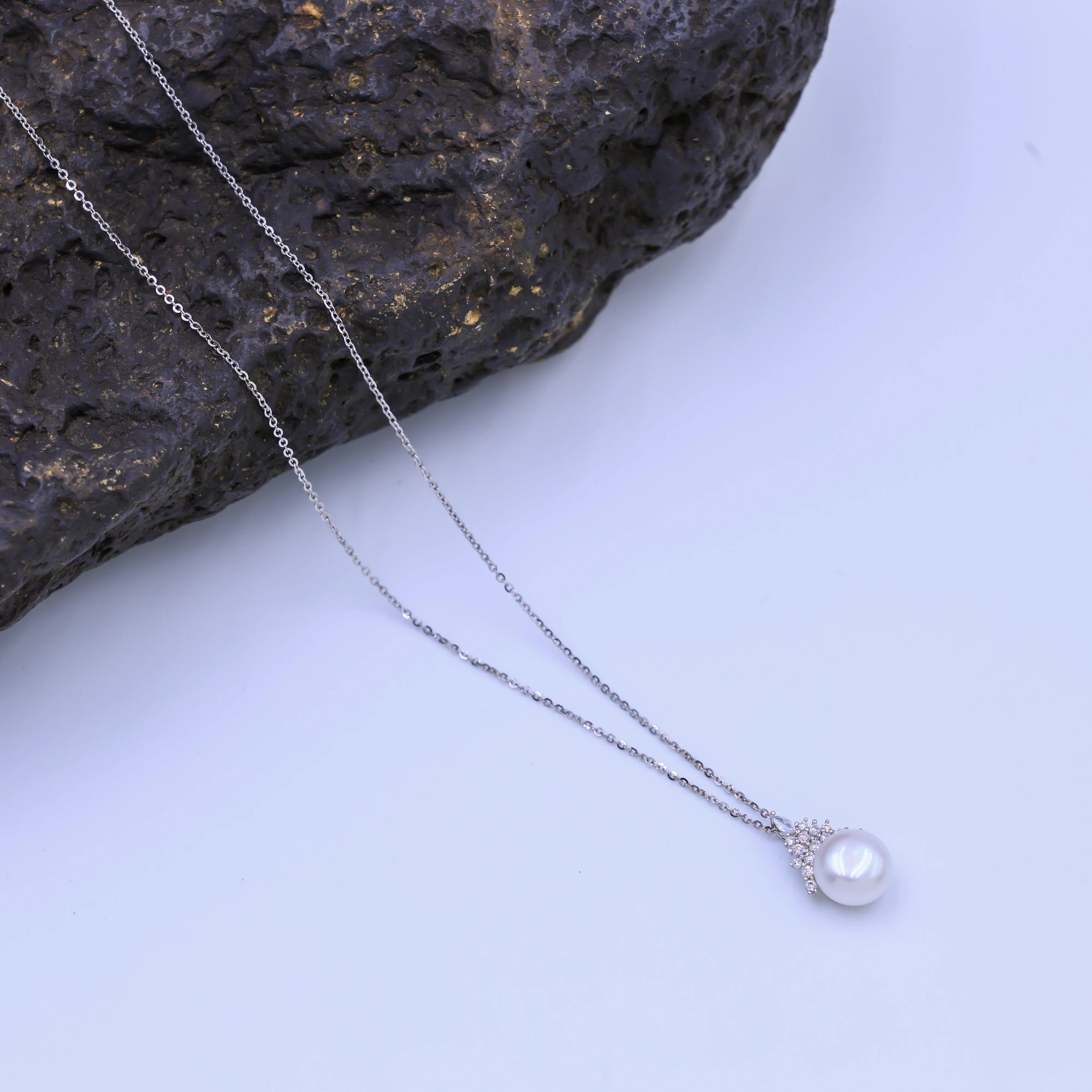 Natural Freshwater Pearl Jewelry Women Platinum plated necklace Crystal broken diamond pairing Shining beautiful and generous