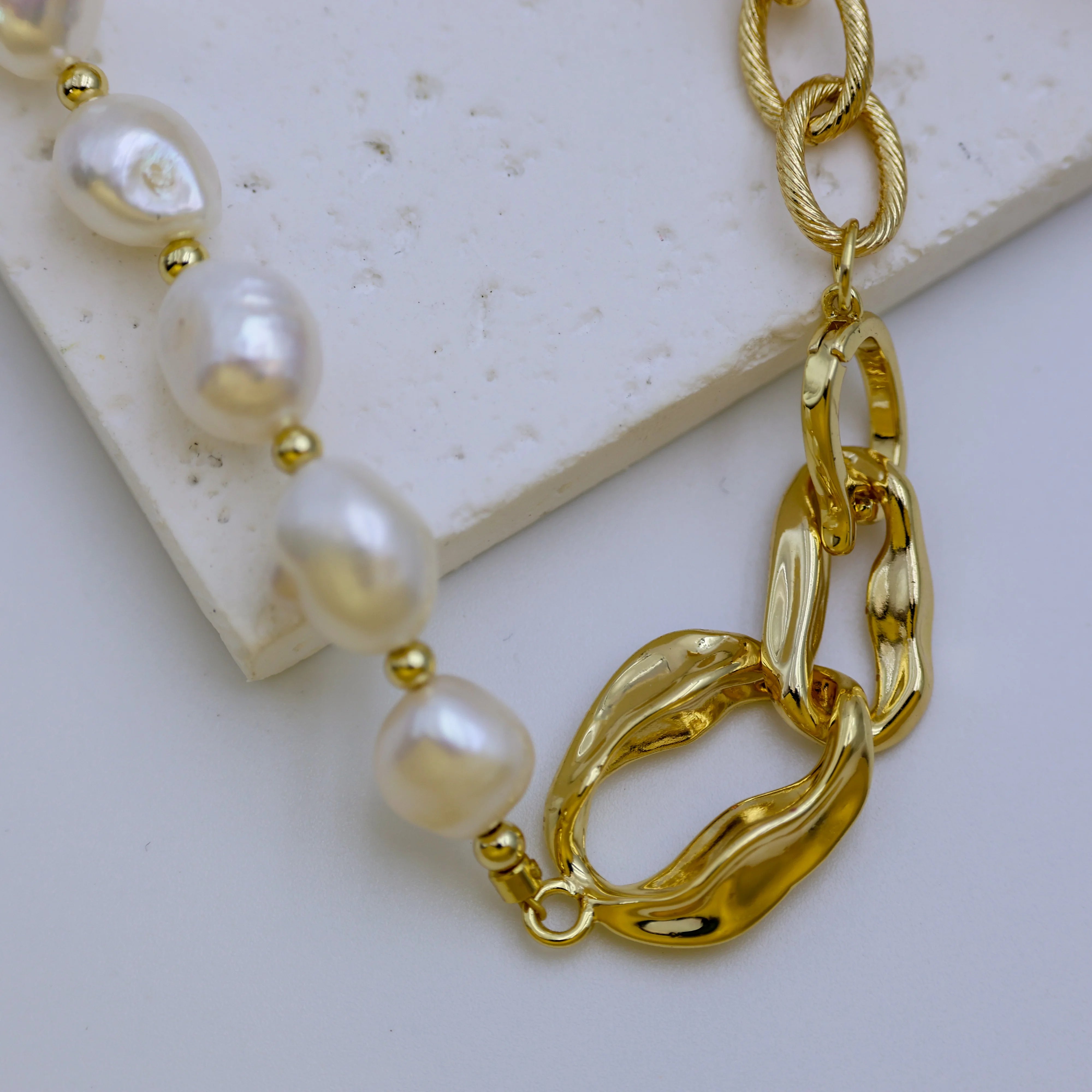 DIY Fashion Design 18K Gold Plated big Size 9-10mm White Freshwater Pearl Choker Necklace Classic Style for Gift