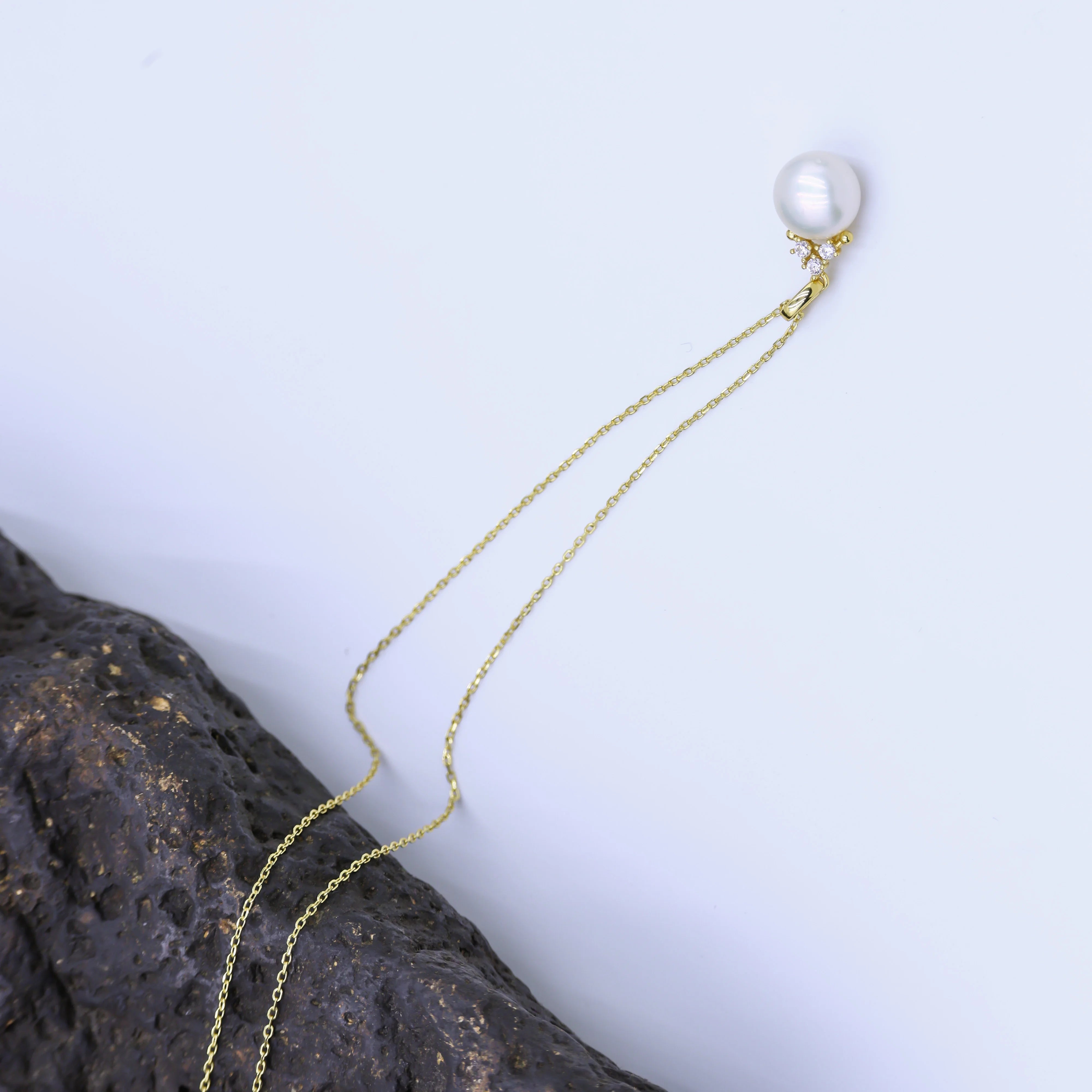 Luxury Gold-Plated 925 Sterling Silver Pendant Necklace with Pearls and Zirconia Cute Choker Necklaces for Women Gift