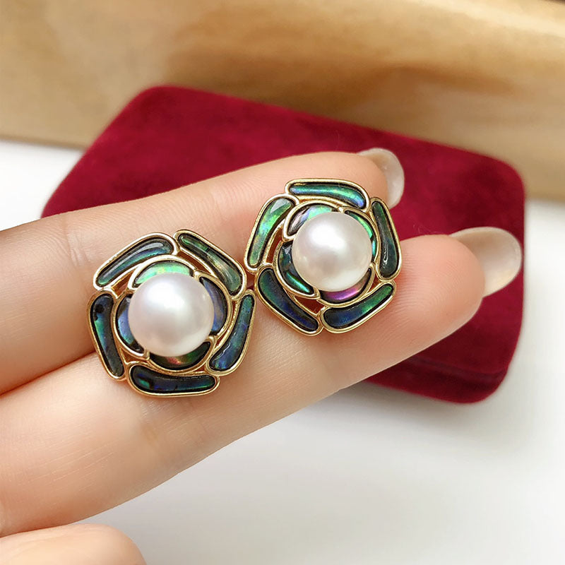 Natural freshwater pearl earrings white versatile fashion temperament jewelry niche design