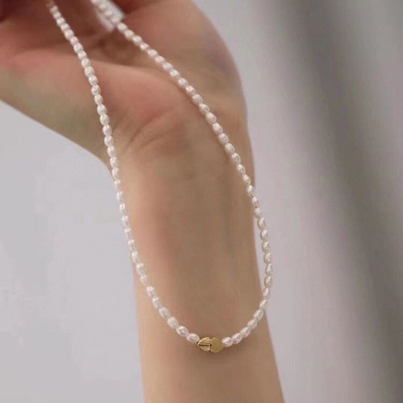 Rice-shaped beads 4-5mm natural freshwater pearls niche temperament clavicle necklace wholesale
