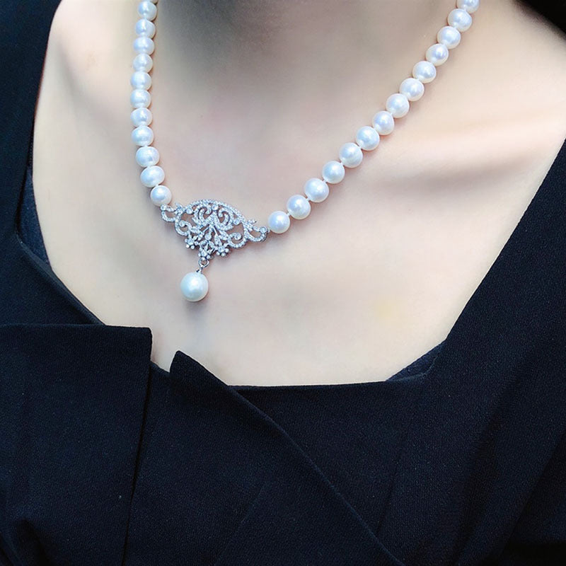Vintage Freshwater Pearl Necklace Minimalist Luxury Design Handmade Dainty Clavicle Chain