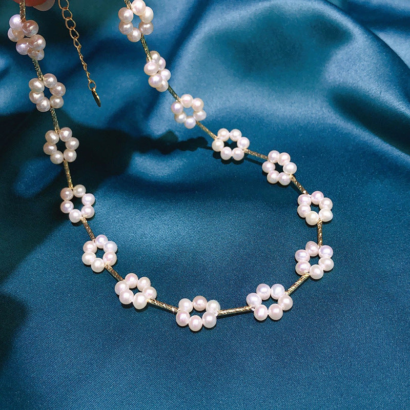 Natural freshwater pearl clavicle necklace niche design