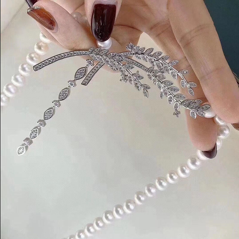 Natural freshwater pearl necklace women's white versatile fashion jewelry niche design cold wind pearl collarbone chain
