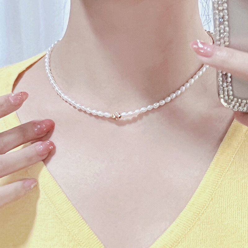 Rice-shaped beads 4-5mm natural freshwater pearls niche temperament clavicle necklace wholesale