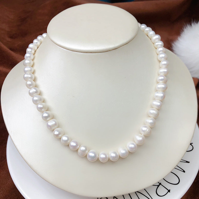 Natural freshwater pearl necklace nearly round