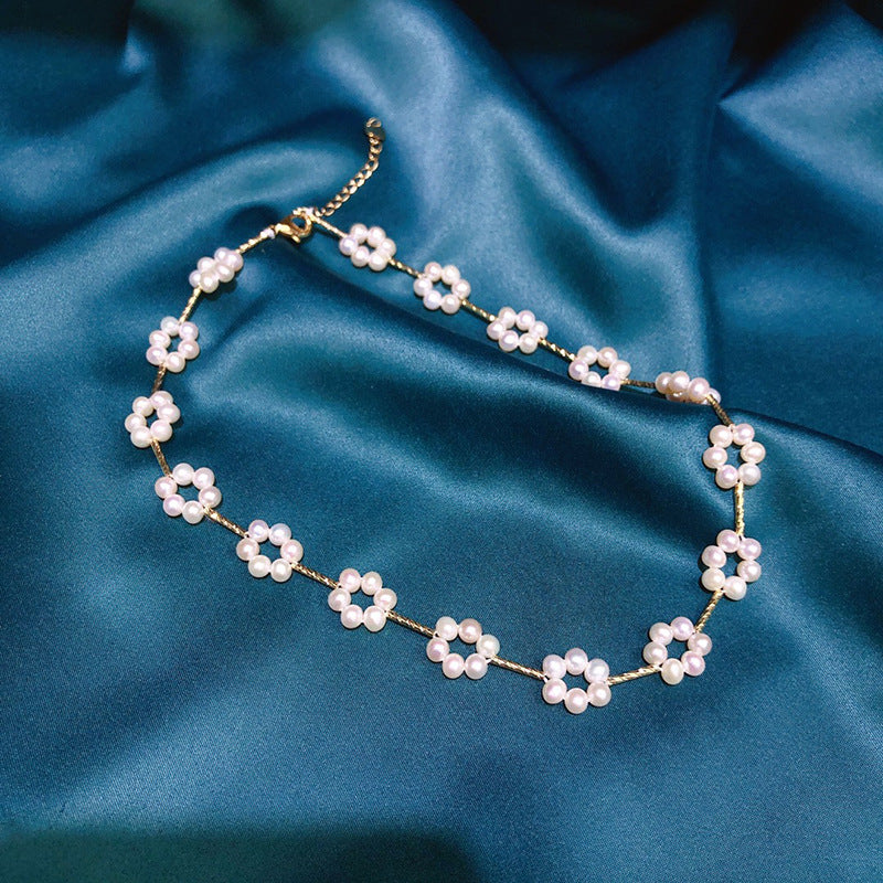 Natural freshwater pearl clavicle necklace niche design