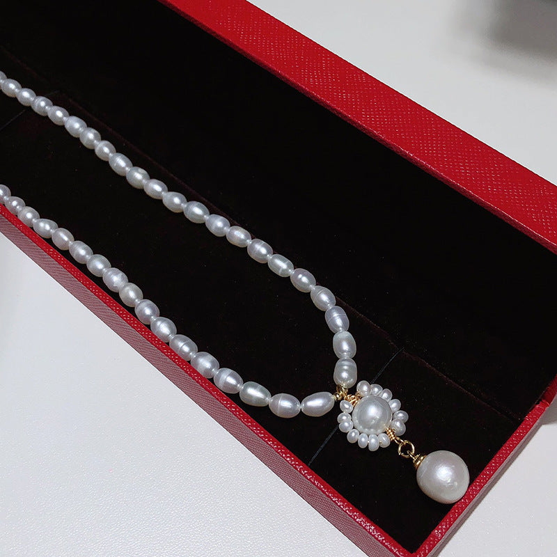 Natural rice-shaped freshwater pearl necklace