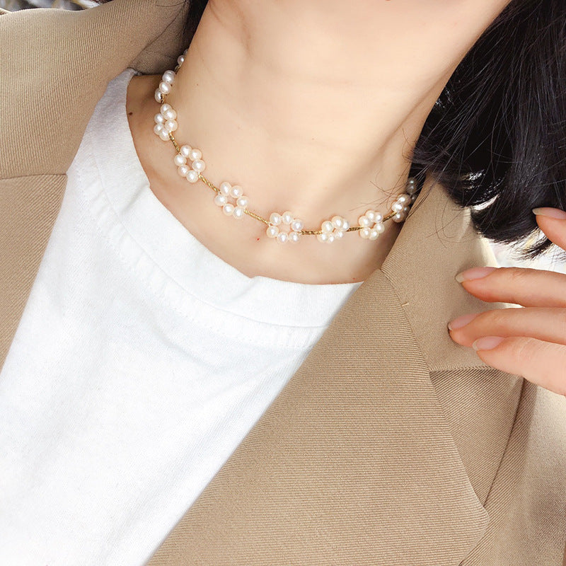 Natural freshwater pearl clavicle necklace niche design