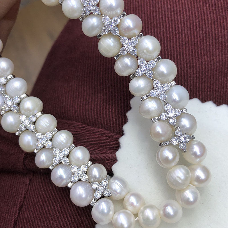Freshwater pearls, rhinestones, petals, skirt clavicle necklace