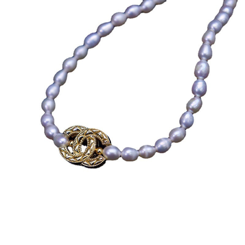 Cross-border retro freshwater pearl necklace female white simple fashion letters European and American high-end sense small fragrant style collarbone chain