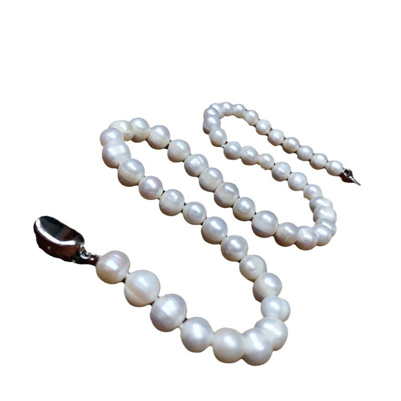 Natural freshwater pearl necklace nearly round