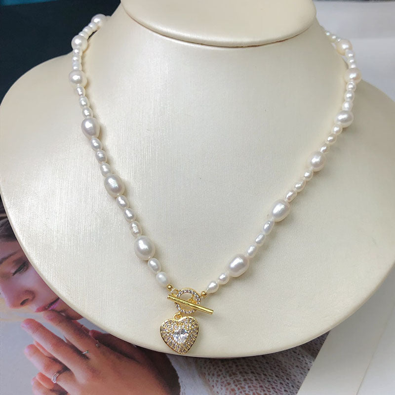 Natural freshwater pearl necklace