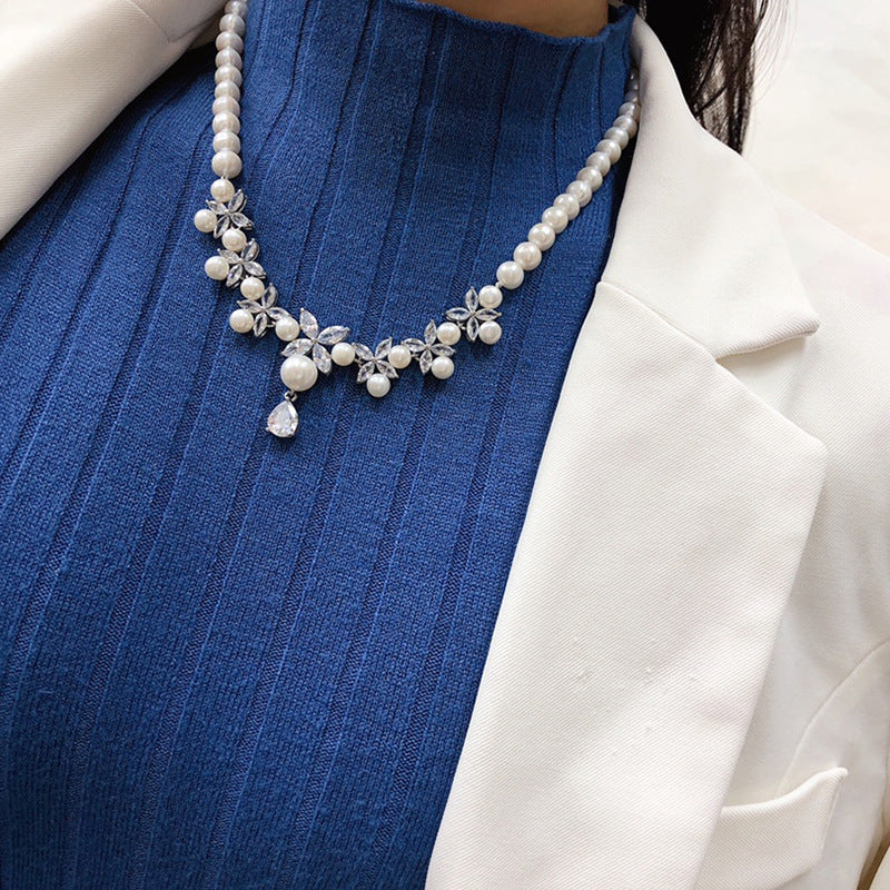 Natural seedless freshwater pearl necklace