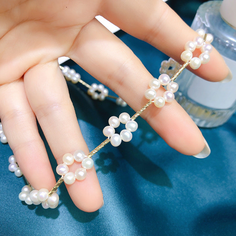 Natural freshwater pearl clavicle necklace niche design